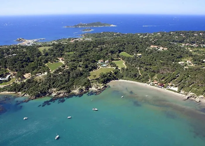 Apartman Giens-t2 Charme-7m A Pied - Rez De Jardin