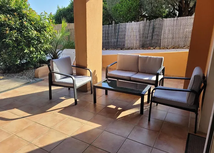 Giens-t2 Charme-7m A Pied - Rez De Jardin Apartman *