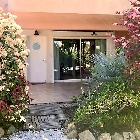 Appartamento Giens-t2 Charme-7m à Pied - Rez De Jardin *