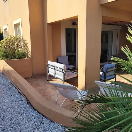 Giens-t2 Charme-7m A Pied - Rez De Jardin Hyères