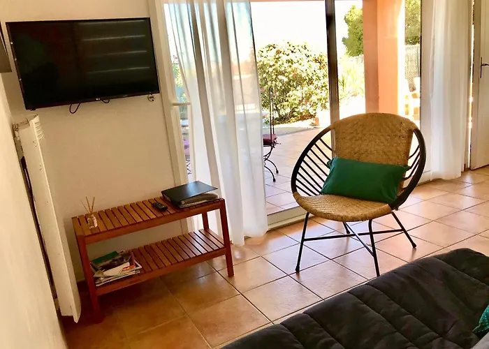 Apartamento Giens-t2 Charme-7m A Pied - Rez De Jardin Hyères