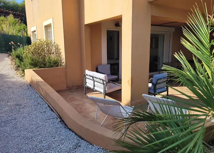 Giens-t2 Charme-7m A Pied - Rez De Jardin Hyères